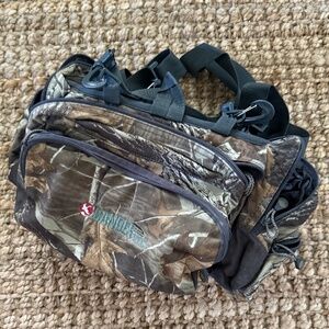 Gander Mountain Realtree Hardwood hip fanny hunting pack stealth pack